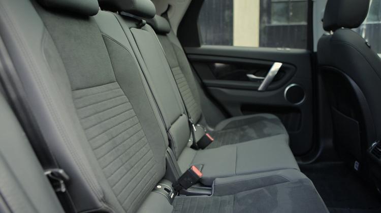 Land Rover DISCOVERY SPORT SW 1.5 P270e Dynamic HSE 5dr Auto [5 Seat]